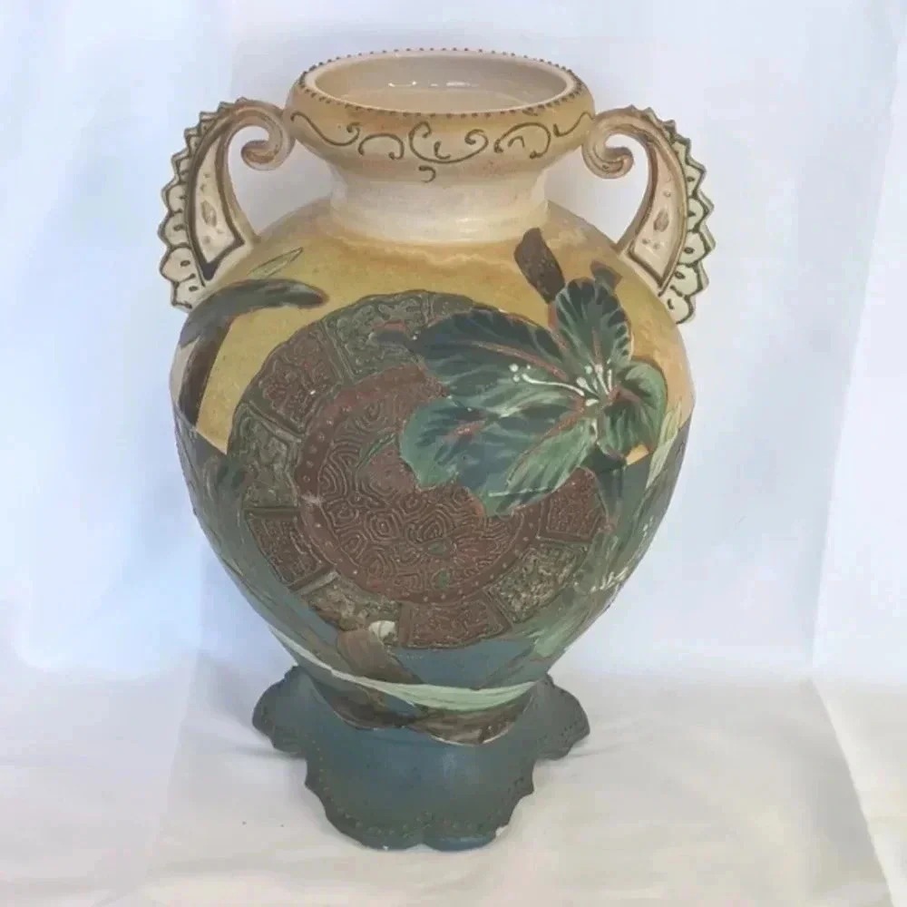 Early 1900s majolica hand-painted vase